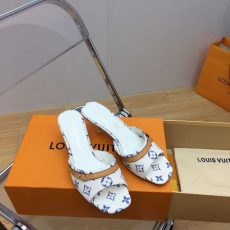 Louis Vuitton Slippers